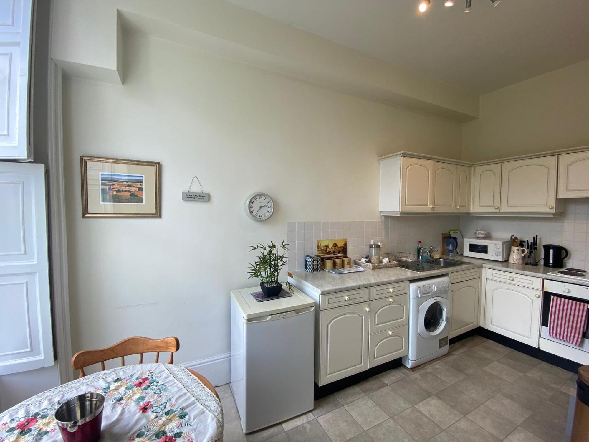 Grosvenor Apartments In Bath - Great For Families, Groups, Couples, 80 Sq M, Parking Buitenkant foto