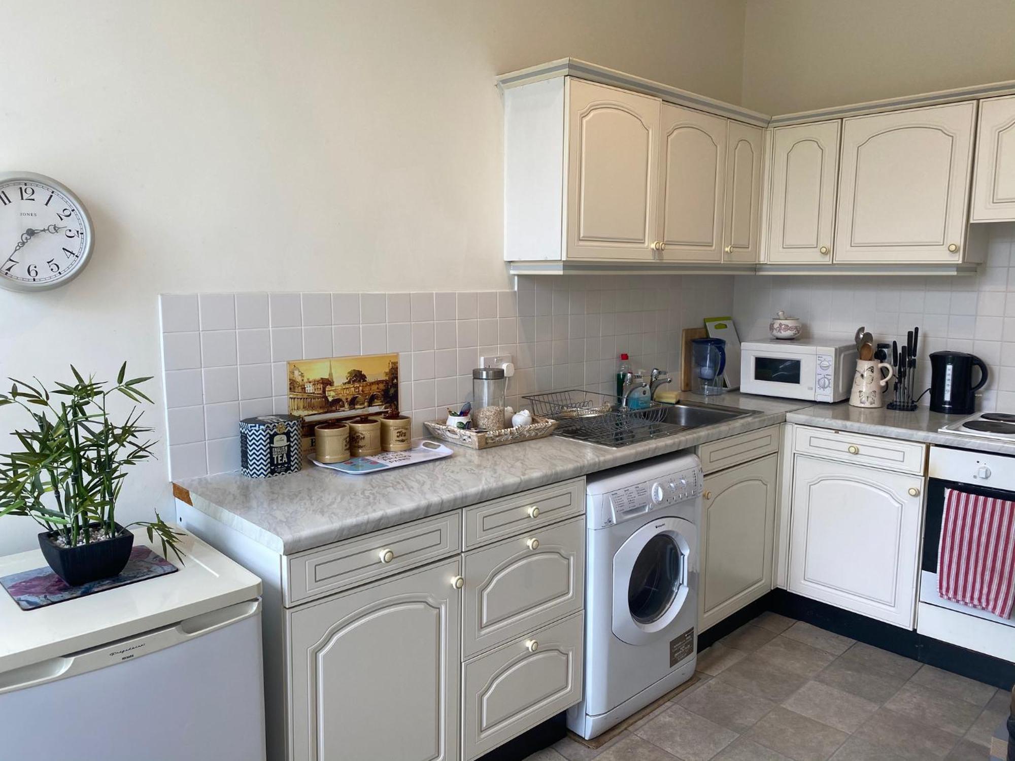 Grosvenor Apartments In Bath - Great For Families, Groups, Couples, 80 Sq M, Parking Buitenkant foto